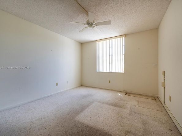 7301 NW 18th St 204, Margate FL 33063