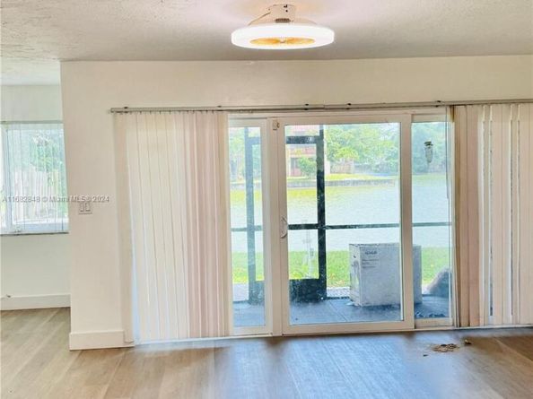 1760 NW 58th Ave 7, Lauderhill FL 33313