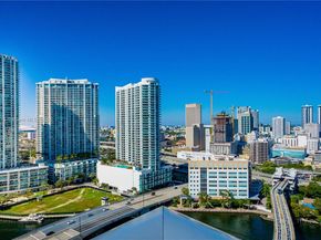 31 SE 6th St 2205, Miami FL 33131