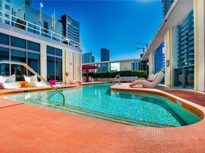 31 SE 6th St 2205, Miami FL 33131