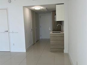 1300 Brickell Bay Dr 1606, Miami FL 33131