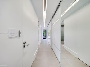 2815 Regatta Ave, Miami Beach FL 33140