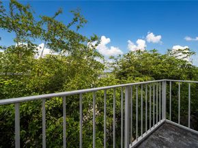 1720 NW N River Dr 613, Miami FL 33125