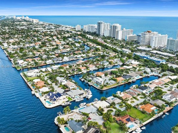 3333 NE 38th St, Fort Lauderdale FL 33308