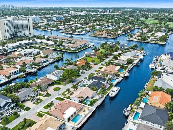 3333 NE 38th St, Fort Lauderdale FL 33308