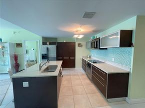 1900 N Bayshore Dr 2404, Miami FL 33132