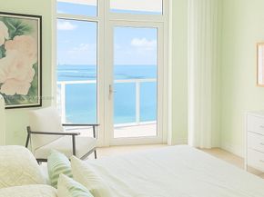 1900 N Bayshore Dr 2404, Miami FL 33132