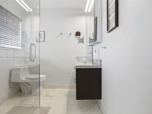 349 NW 46th St, Miami FL 33127