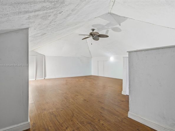 349 NW 46th St, Miami FL 33127