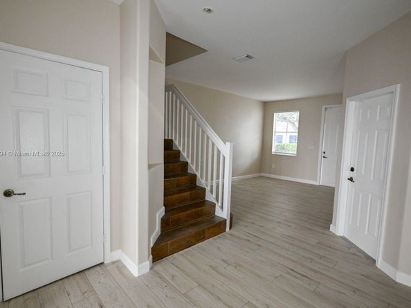 8134 NW 107th Path, Doral FL 33178