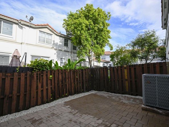 8134 NW 107th Path, Doral FL 33178