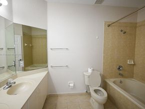 8134 NW 107th Path, Doral FL 33178