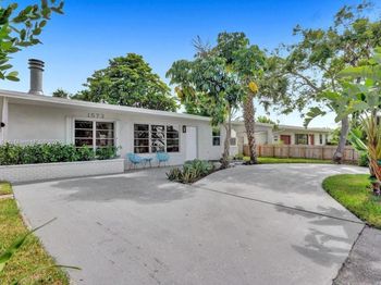 1573 NE 30th Ct