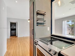 517 S 19th Ave, Hollywood FL 33020