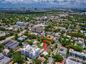 517 S 19th Ave, Hollywood FL 33020