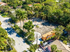 2880 Fairgreen Dr, Miami Beach FL 33140