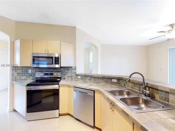 12281 SW 121st Ter, Miami FL 33186