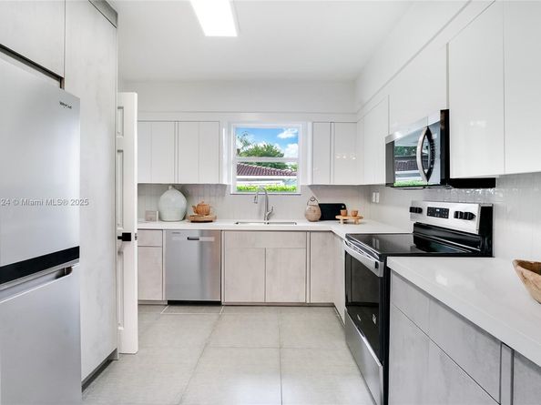 145 NE 110th St, Miami Shores FL 33161