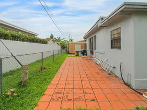 5959 SW 16th Ter, West Miami FL 33155