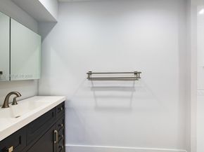 10520 SW 75th Ln, Miami FL 33173