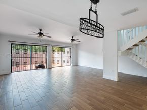 10520 SW 75th Ln, Miami FL 33173