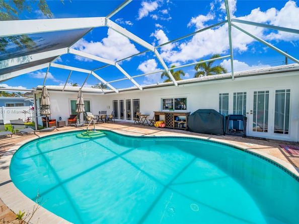 31 SE 12th St, Pompano Beach FL 33060