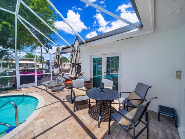 31 SE 12th St, Pompano Beach FL 33060