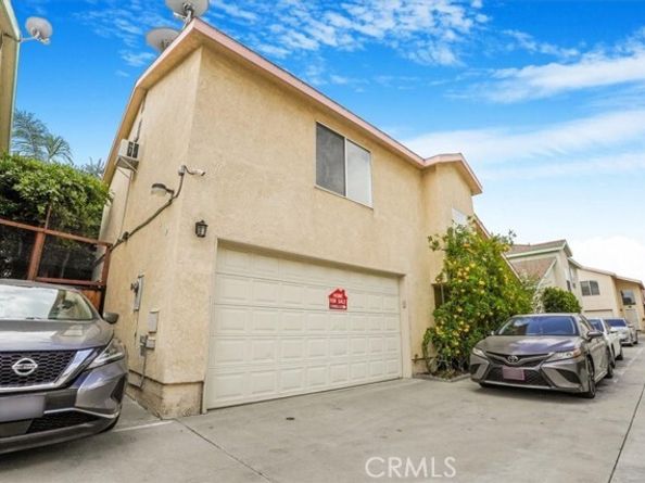 9315 Woodman Avenue 8, Arleta (los Angeles) CA 91331