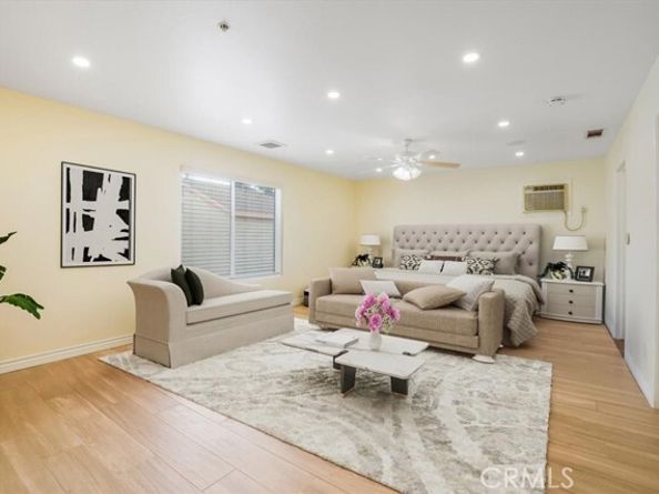 9315 Woodman Avenue 8, Arleta (los Angeles) CA 91331