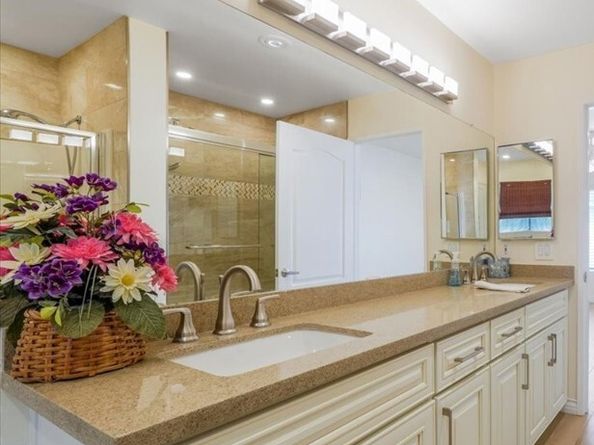 9315 Woodman Avenue 8, Arleta (los Angeles) CA 91331