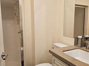 9315 Woodman Avenue 8, Arleta (los Angeles) CA 91331