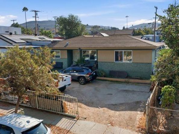 250 E Park, San Ysidro (san Diego) CA 92173