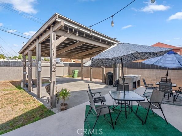 1417 W Gage Avenue, Los Angeles CA 90047