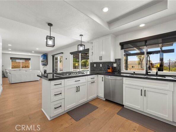 1041 S Falling Leaf Circle, Anaheim CA 92807