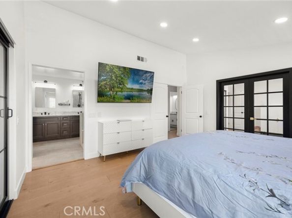 1041 S Falling Leaf Circle, Anaheim CA 92807