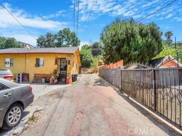 2122 Thomas Street, Los Angeles CA 90031