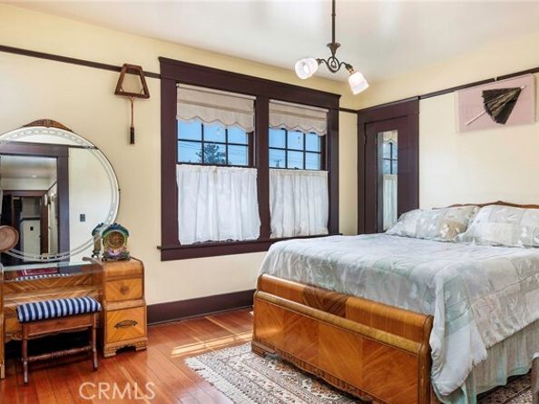 302 Orizaba Avenue, Long Beach CA 90814