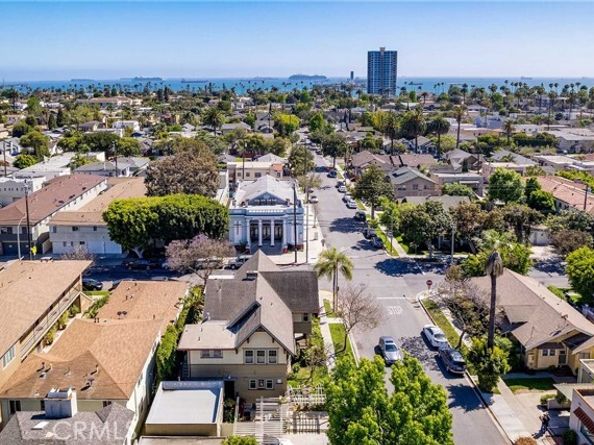 302 Orizaba Avenue, Long Beach CA 90814