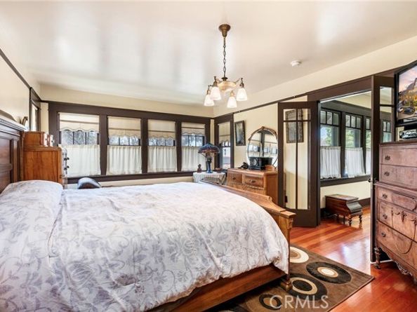 302 Orizaba Avenue, Long Beach CA 90814