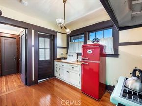 302 Orizaba Avenue, Long Beach CA 90814