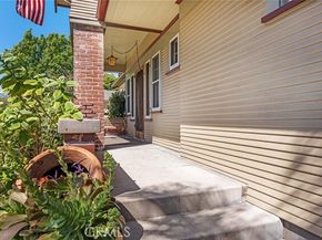 302 Orizaba Avenue, Long Beach CA 90814