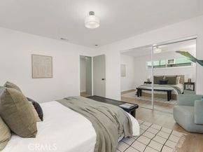 16125 Haynes Street, Van Nuys (los Angeles) CA 91406