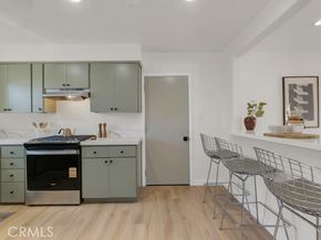 16125 Haynes Street, Van Nuys (los Angeles) CA 91406