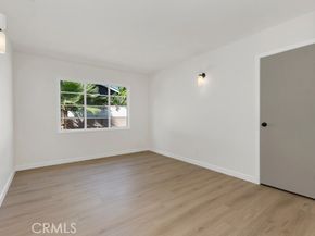 16125 Haynes Street, Van Nuys (los Angeles) CA 91406