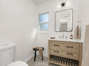 16125 Haynes Street, Van Nuys (los Angeles) CA 91406