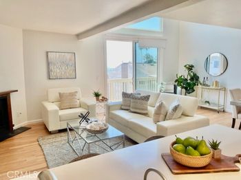 6690 Vista Del Mar