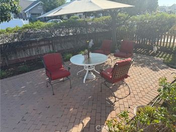 728 W 11th Street