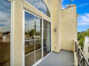 4400 Cartwright Avenue 303, Toluca Lake (los Angeles) CA 91602