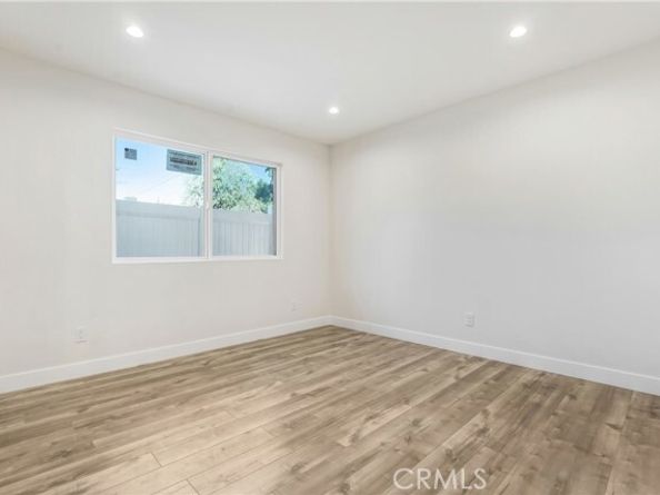 7454 Gaviota, Van Nuys (los Angeles) CA 91406