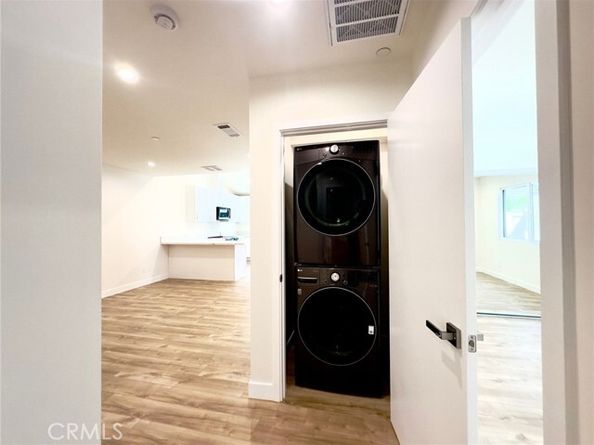 7454 Gaviota, Van Nuys (los Angeles) CA 91406